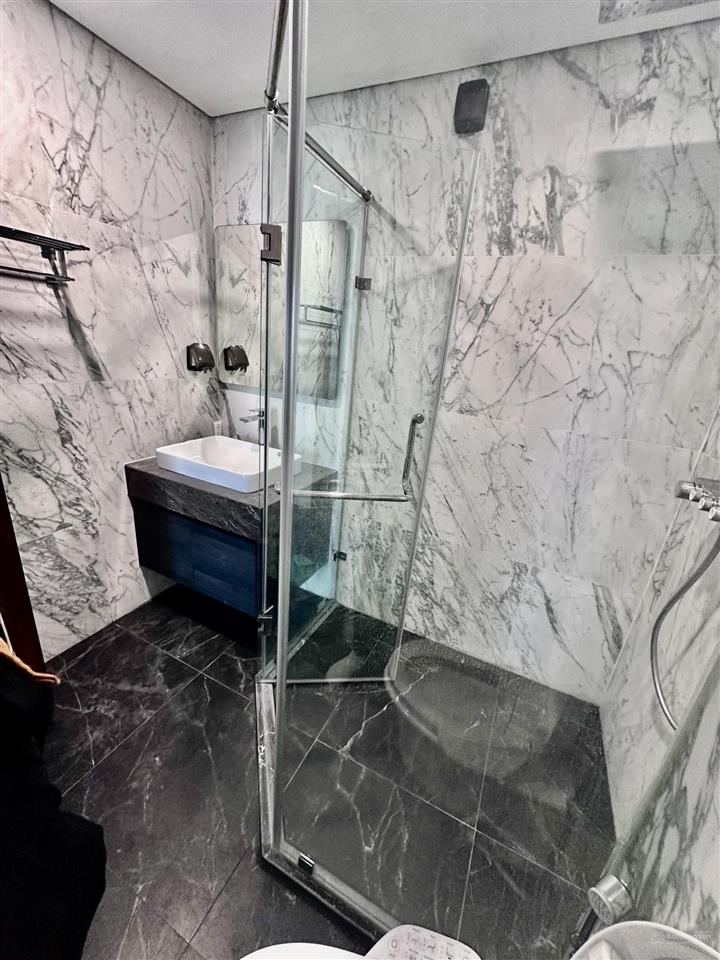Chỉ 27tr/tháng  dọn vào ở ngay | căn 2pn 125m2 | sunshine golden river view sông hồng full đồ