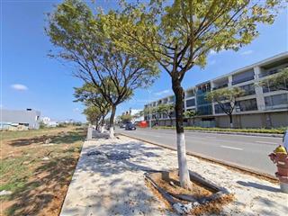 Uất ngoại giao cặp đất nền mặt tiền võ chí công dt 200.2m2. giá gốc trực tiếp từ cđt sun group