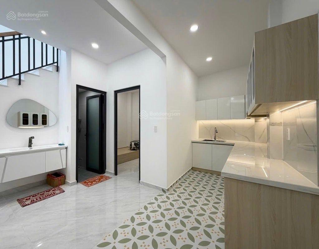 Nhà mới  nơ trang long  64m (5.3x11)  2 tầng 4pn  7.5 tỷ
