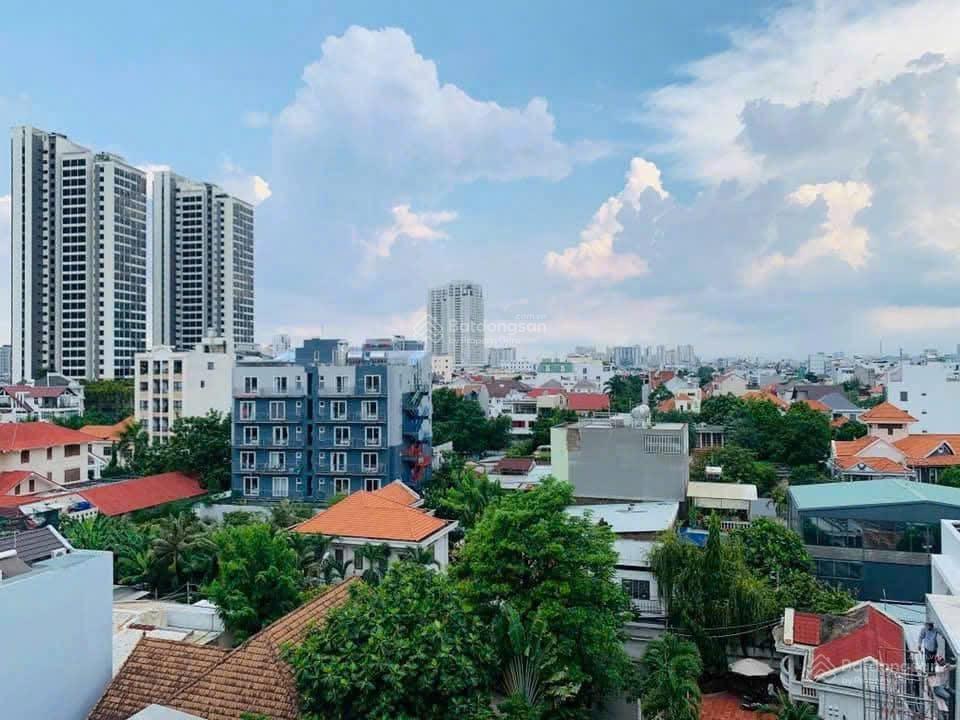 Hàng vip cần bán gấp toà căn hộ dịch vụ 20 phòng 65 tỷ 250m2, ngay quốc hương, p. thảo điền, quận 2
