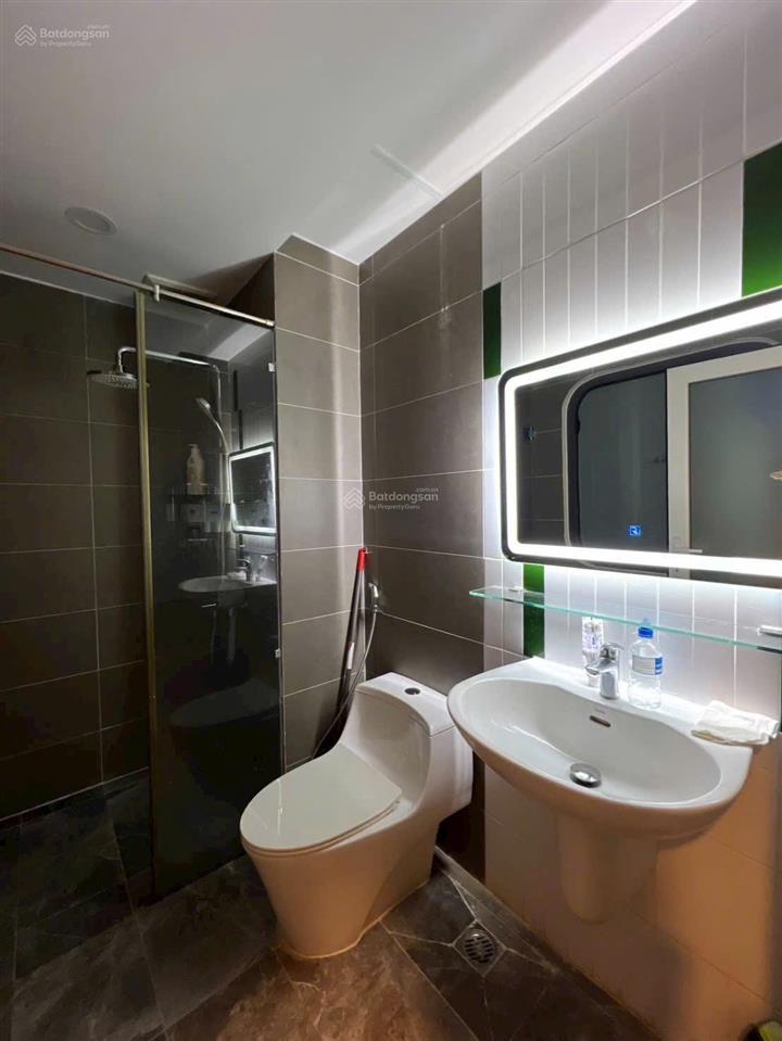 Hàng vip cần bán gấp toà căn hộ dịch vụ 20 phòng 65 tỷ 250m2, ngay quốc hương, p. thảo điền, quận 2