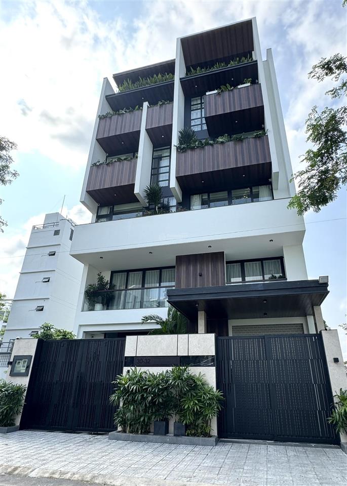 Hàng vip cần bán gấp toà căn hộ dịch vụ 20 phòng 65 tỷ 250m2, ngay quốc hương, p. thảo điền, quận 2