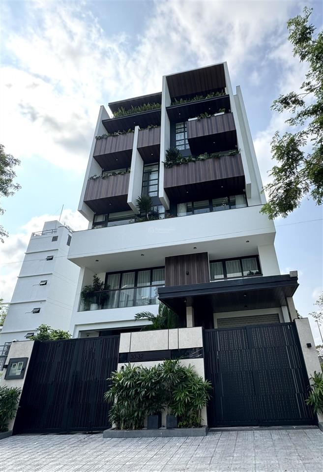 Hàng vip cần bán gấp toà căn hộ dịch vụ 20 phòng 65 tỷ 250m2, ngay quốc hương, p. thảo điền, quận 2