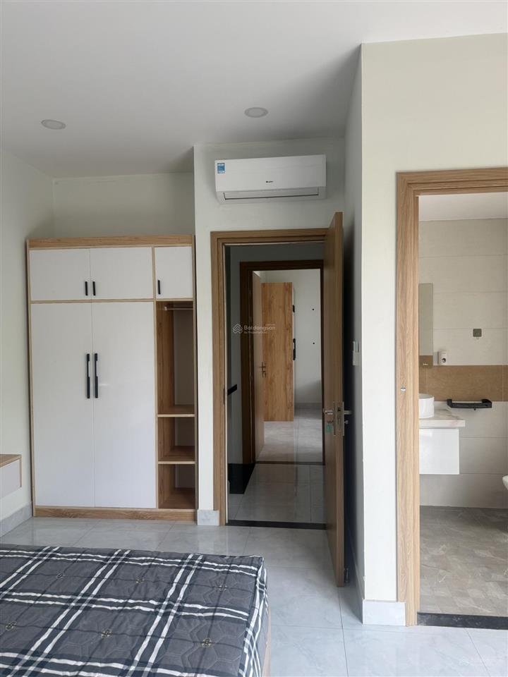Cho thuê nhà phố kdc long phú, ql1a bến lức long an