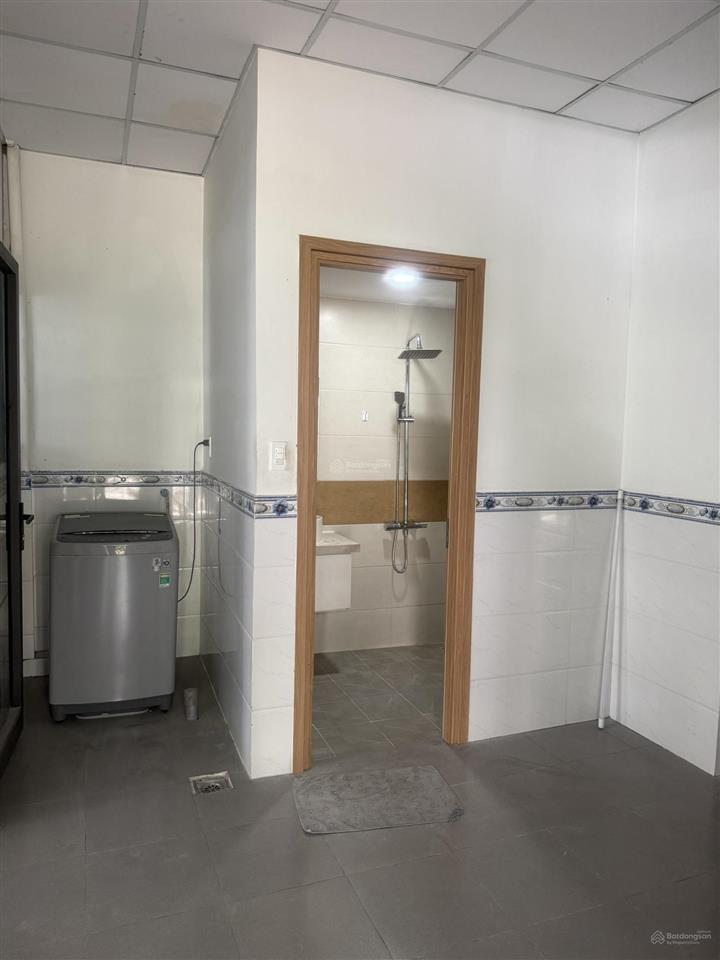 Cho thuê nhà phố kdc long phú, ql1a bến lức long an