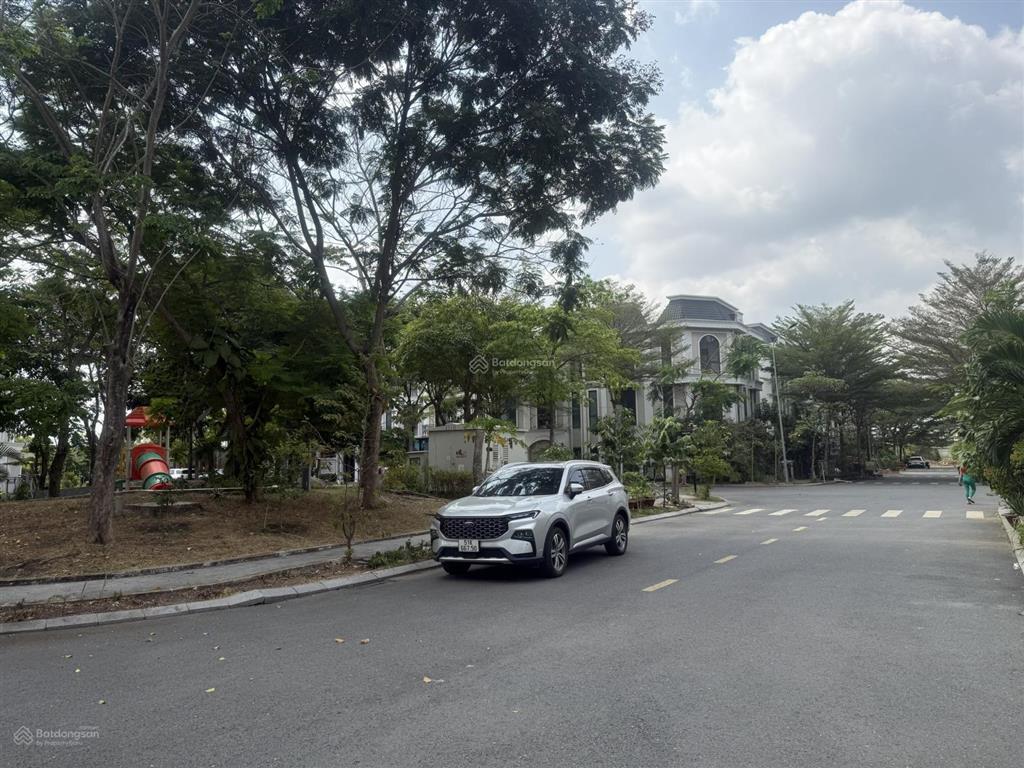 Cho thuê nhà phố kdc long phú, ql1a bến lức long an