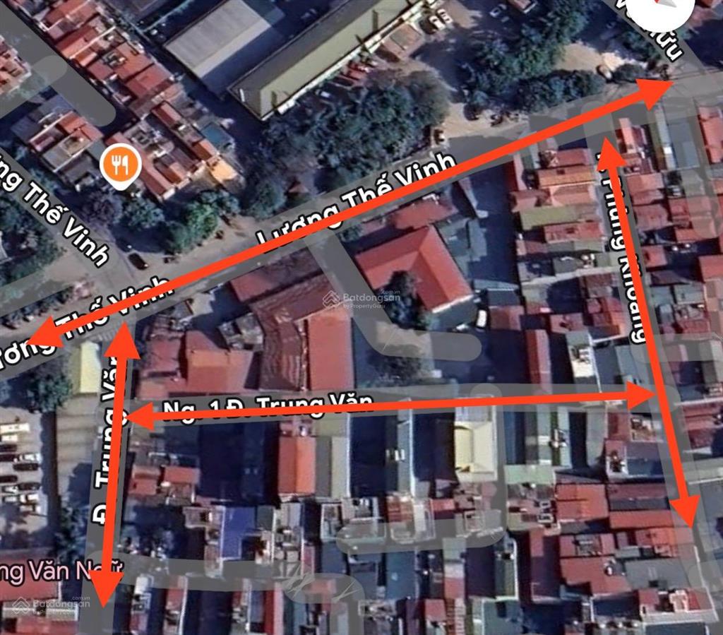 Bán nhà ngõ ô tô. thoáng vĩnh viễn trung tâm của trung tâm. gần hồ sát trường học cạnh chợ