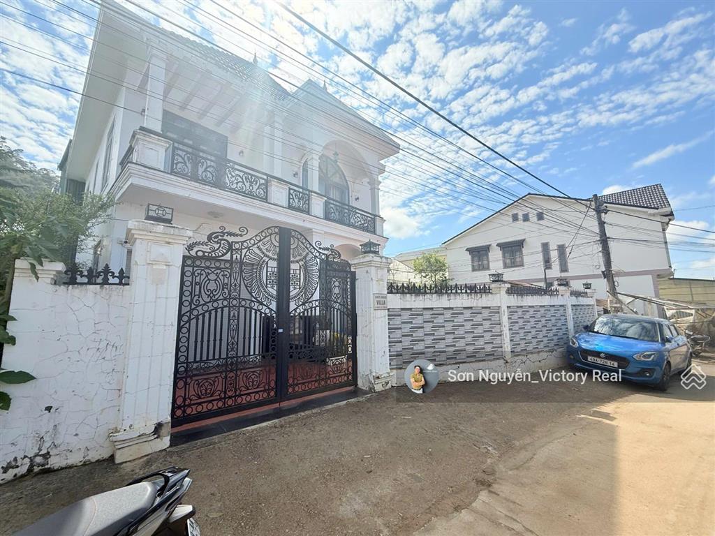 Bỏ lỡ là tiếc! nhà trung tâm p.12 3pn chỉ 3.5 tỷ