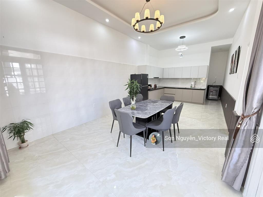 Bán nhà đường nguyễn siêu diện tích lớn 196.94m2, đường trước nhà 4m