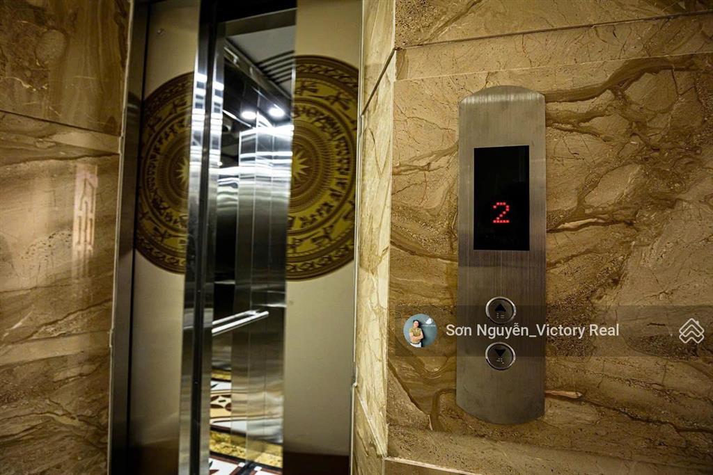 Khách sạn diện tích lớn mặt tiền cao bá quát, sổ hồng riêng, 13 phòng, giá chỉ 13.6 tỷ!