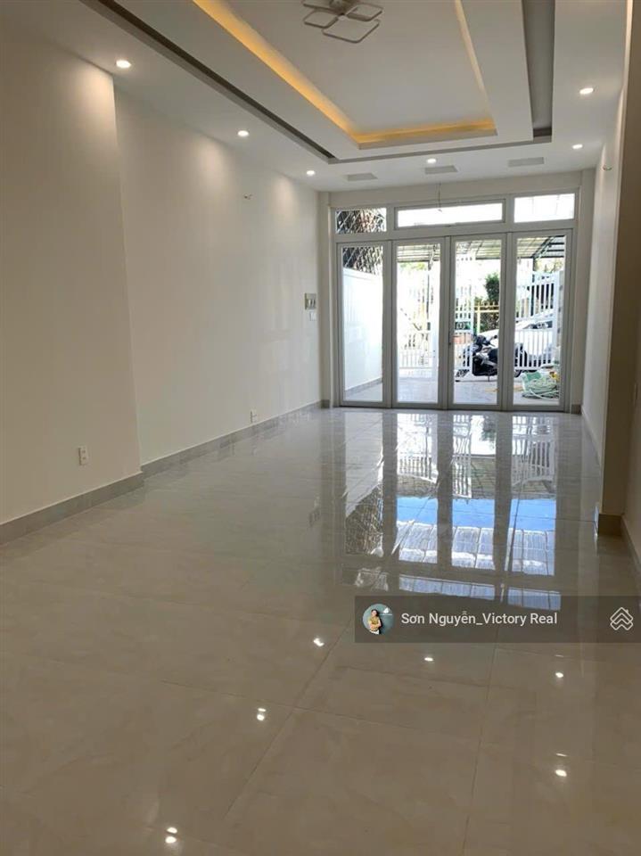 Cần bán nhà phố mặt tiền đường thông thiên học, p. 2, đà lạt