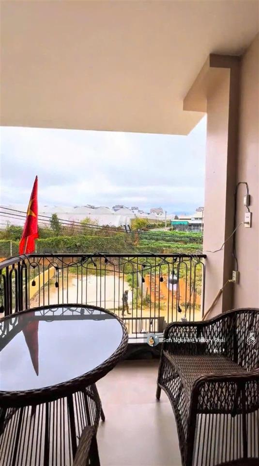 Nhà phố hẻm xe hơi đường nguyễn hữu cầu, p. 12, đà lạt. dt 101m2 mặt tiền