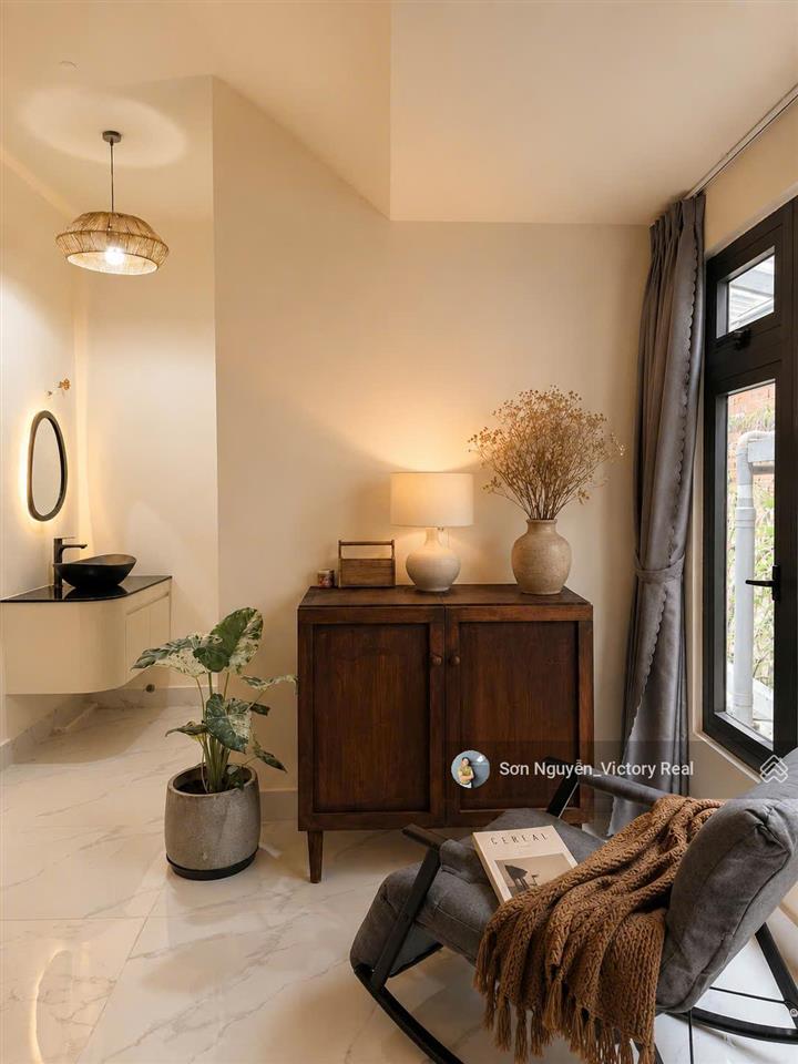 Nhà phố trung tâm đà lạt hẻm xe hơi full công năng giá chỉ 8 tỷ mặt tiền 6m.