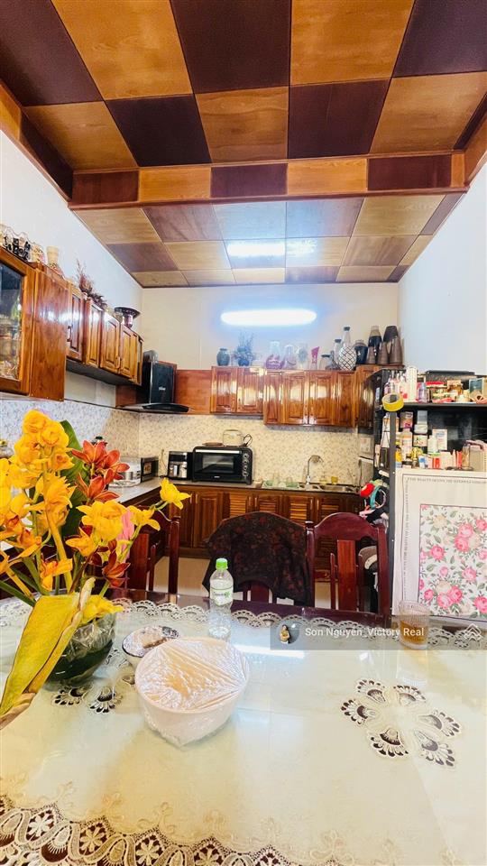 Hàng đẹp trung tâm đà lạt nhà phố 2 mặt tiền giá tốt