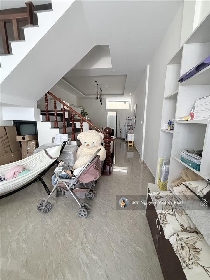 Chỉ 5,5 tỷ sở hữu nhà 3 tầng hẻm xe hơi p. 9, đà lạt diện tích 90m2