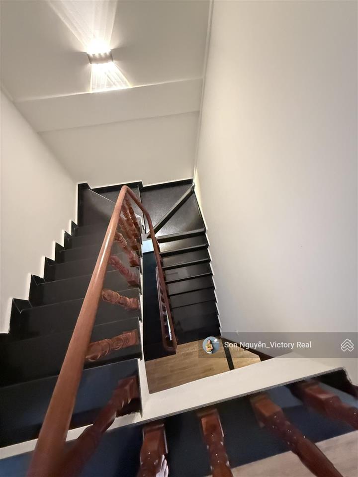 Chỉ 5,5 tỷ sở hữu nhà 3 tầng hẻm xe hơi p. 9, đà lạt diện tích 90m2