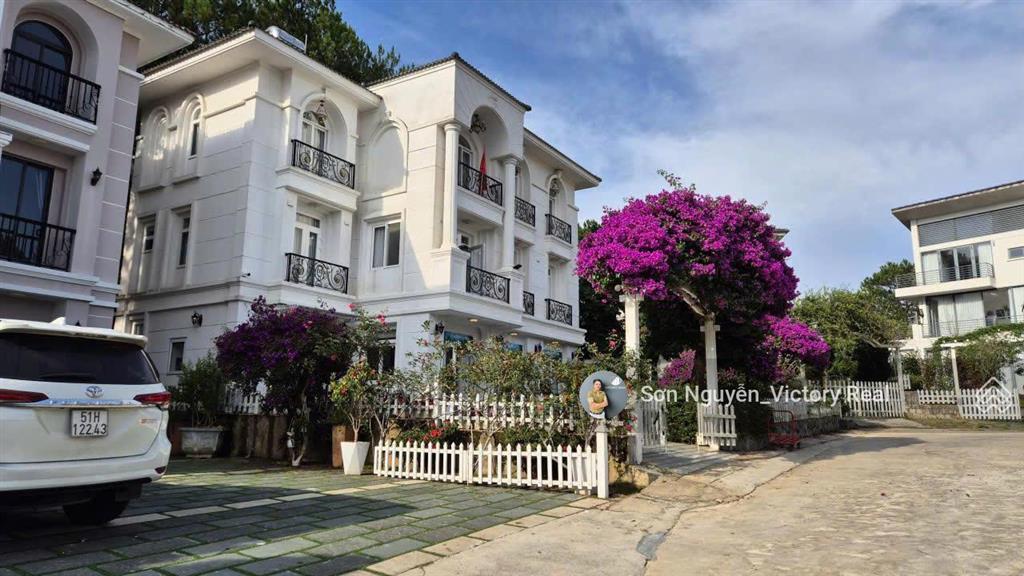Biệt thự sân vườn 400m2 chỉ 9,5 tỷ tại đà lạt | quỹ đất lớn hiếm còn