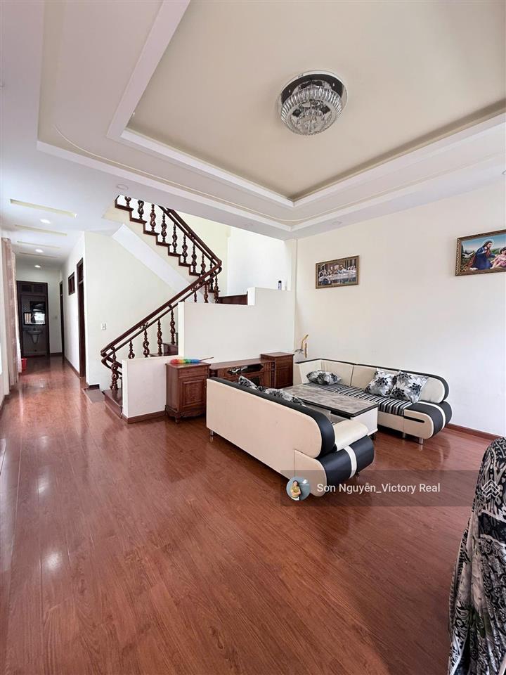Nhà phố 191,6m2 hẻm xe hơi hùng vương, p. 10, đà lạt chỉ 9,5 tỷ