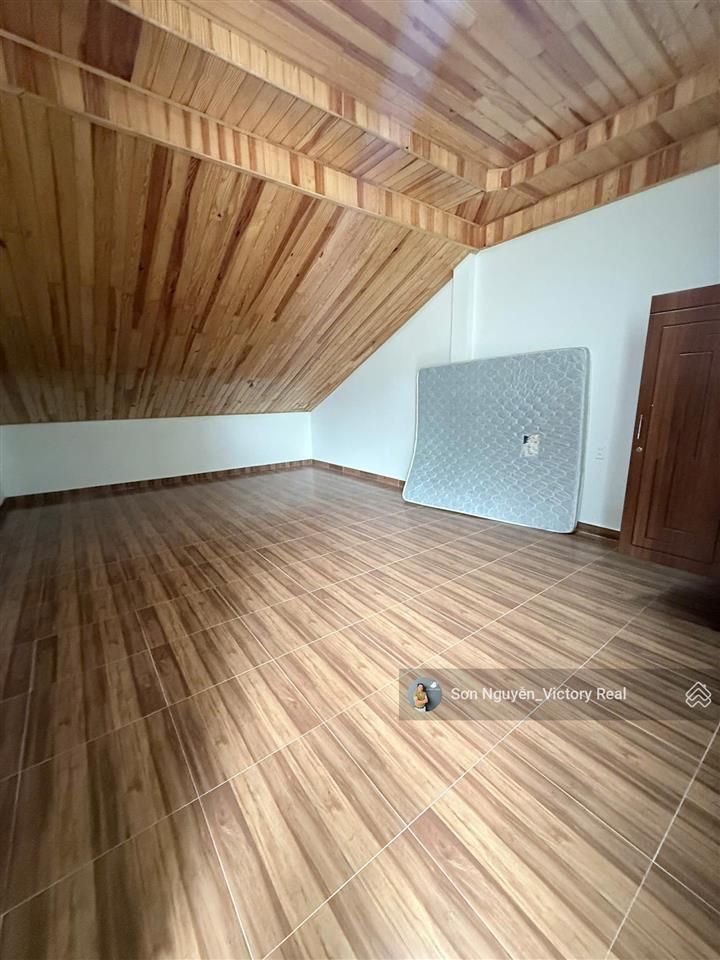 Nhà phố 191,6m2 hẻm xe hơi hùng vương, p. 10, đà lạt chỉ 9,5 tỷ