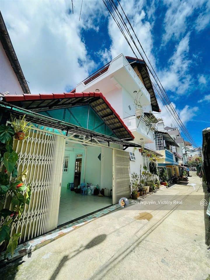 Villa trung tâm đà lạt 140m 6 phòng ngủ chỉ 10 tỷ!