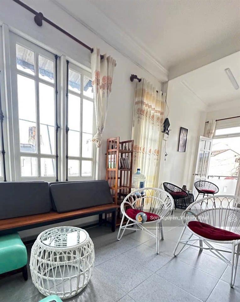 Villa trung tâm đà lạt 140m 6 phòng ngủ chỉ 10 tỷ!
