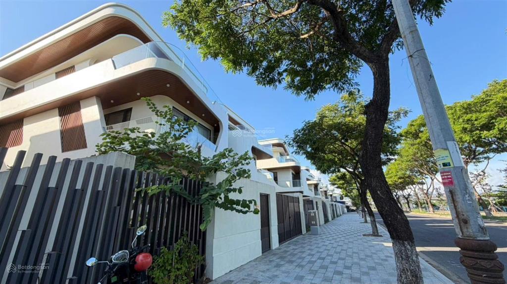 Cho thuê villa cao cấp ngay sông hàn  khu đô thị elysia cao cấp đà nẵng.