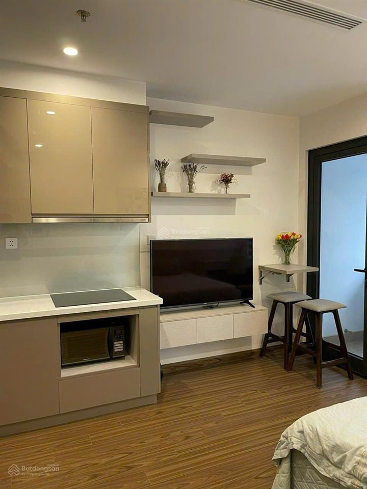 E. tùng ngô cho thuê vinhomes west point studio 34m2 full 13,5tr/tháng