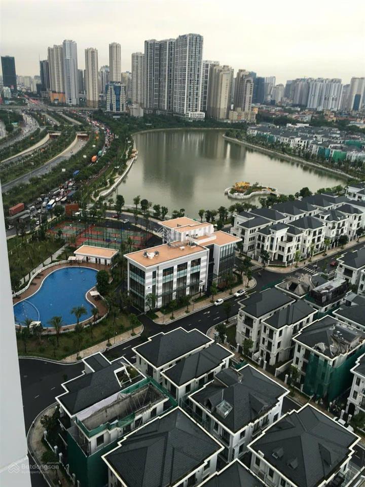 Chính chủ bán gấp studio green bay full đồ view hồ 2.3 tỷ bao phí