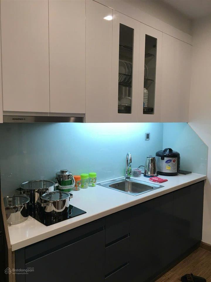 Chính chủ bán gấp studio green bay full đồ view hồ 2.3 tỷ bao phí