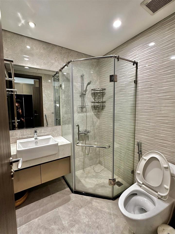 Cho thuê west point 2n2vs full 68m2 giá 16tr/tháng sắp trống