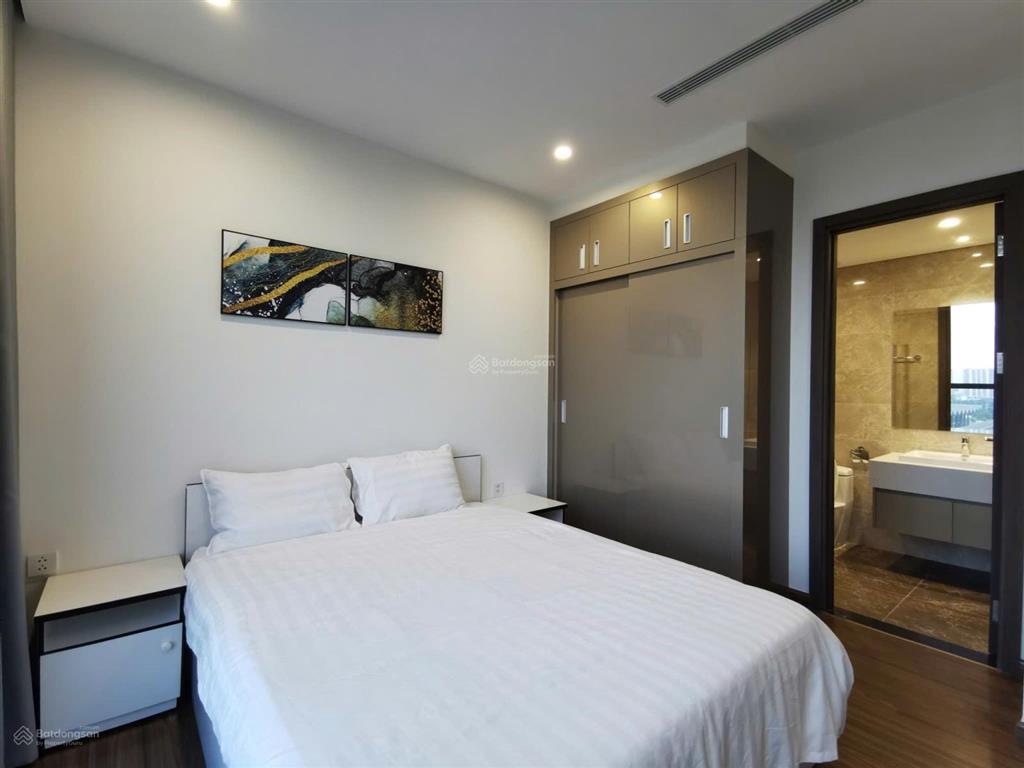 Gấp gấp cho thuê west point 3n2vs full 93m2 giá 26tr/tháng
