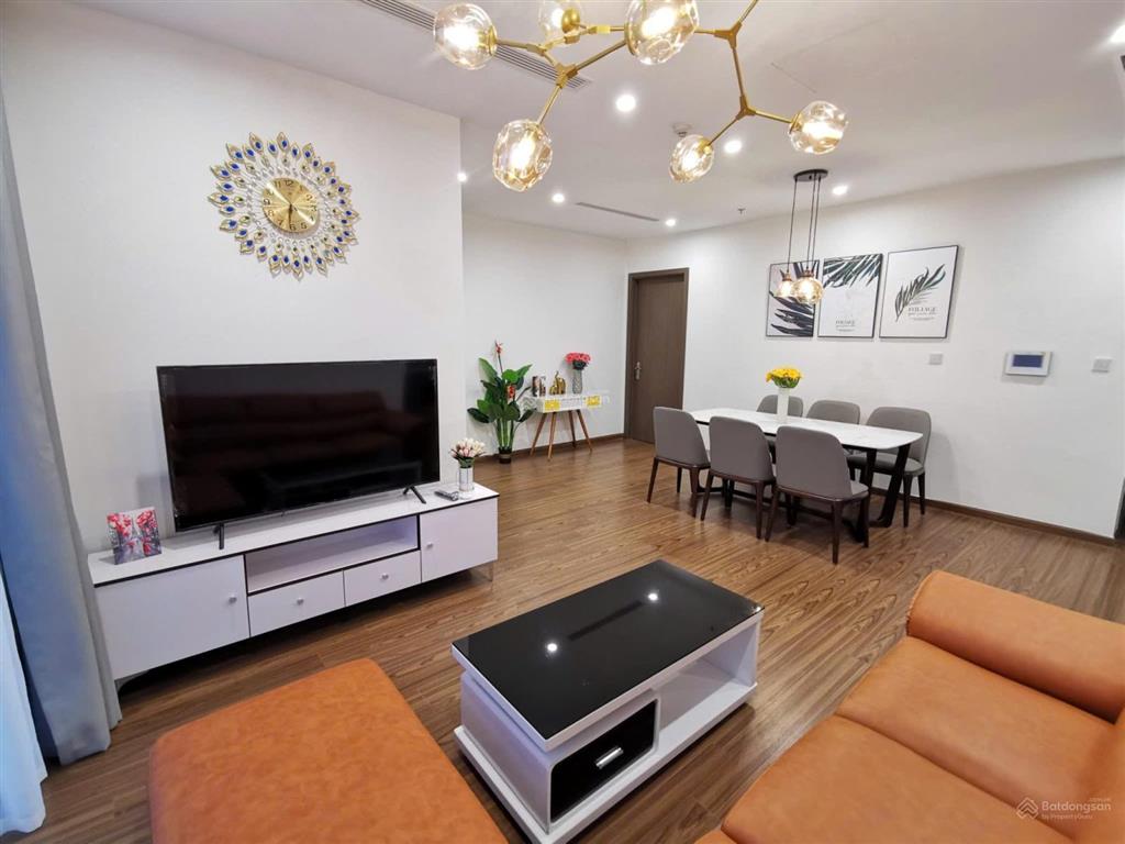 Gấp gấp cho thuê west point 3n2vs full 93m2 giá 26tr/tháng