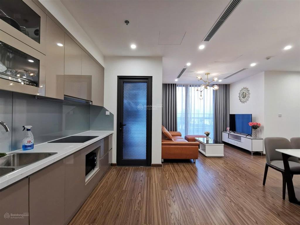 Gấp gấp cho thuê west point 3n2vs full 93m2 giá 26tr/tháng