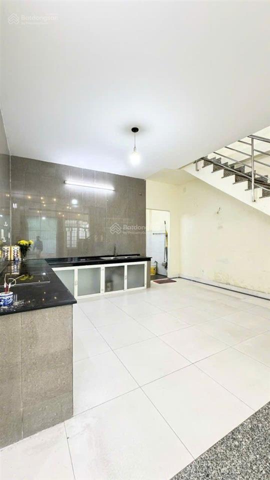 Bán nhà bà hom, q6, gần chợ phú lâm, ngang hiếm 5m, 2 tầng, hẻm xe tải sát mặt tiền