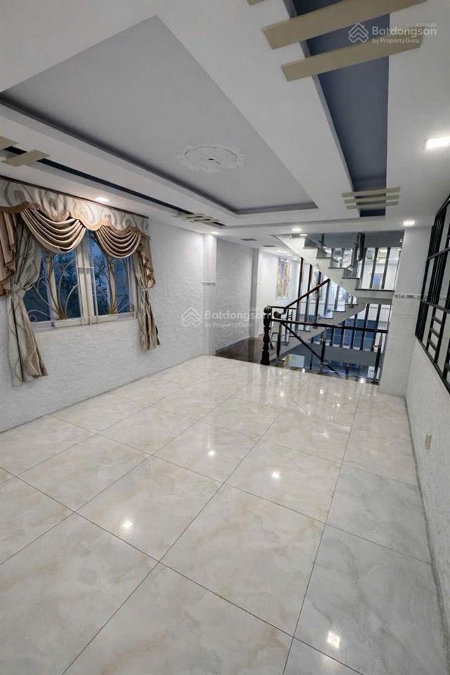 Mặt tiền kinh doanh lô góc lê đình cẩn, gần aeon mall tên lửa, 75m2, ngang 5m, 5 tầng, đường 10m