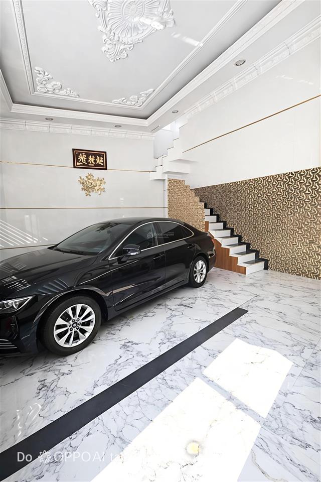 Hồ văn long, tân tạo, gần chợ bà hom quận 6, ngang lớn 11m, 4pn, 4 tầng, đường 6m ô tô vào nhà.