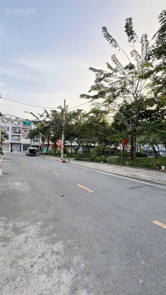 Giảm sốc hơn 500tr! nhà mặt tiền nội bộ bình phú đường 16m view công viên, 4 tầng chỉ còn 7.99 tỷ