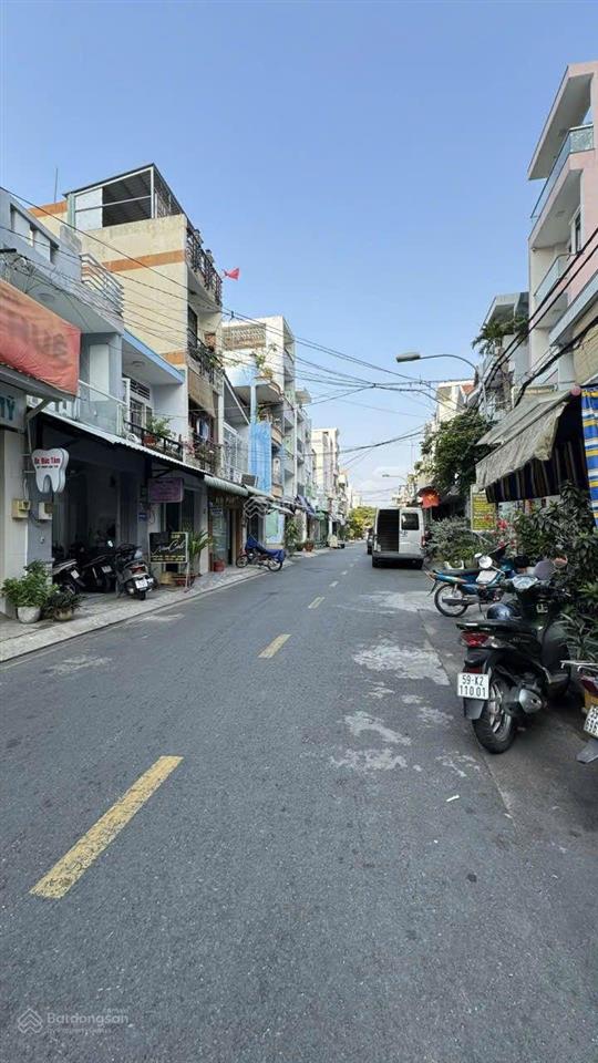 Mtkd ngay bình phú quận 6, gần mega market bình phú, 42m2, 5pn, 5 tầng, 8ty5