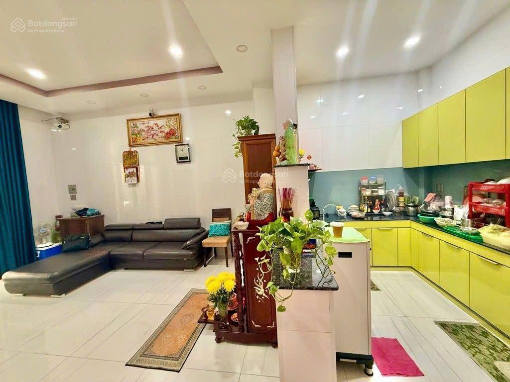 Đặng nguyên cẩn, quận 6, gần chợ phú lâm, 105m2, 4pn, 4 tầng, hxh sát mặt tiền, full nội thất đẹp