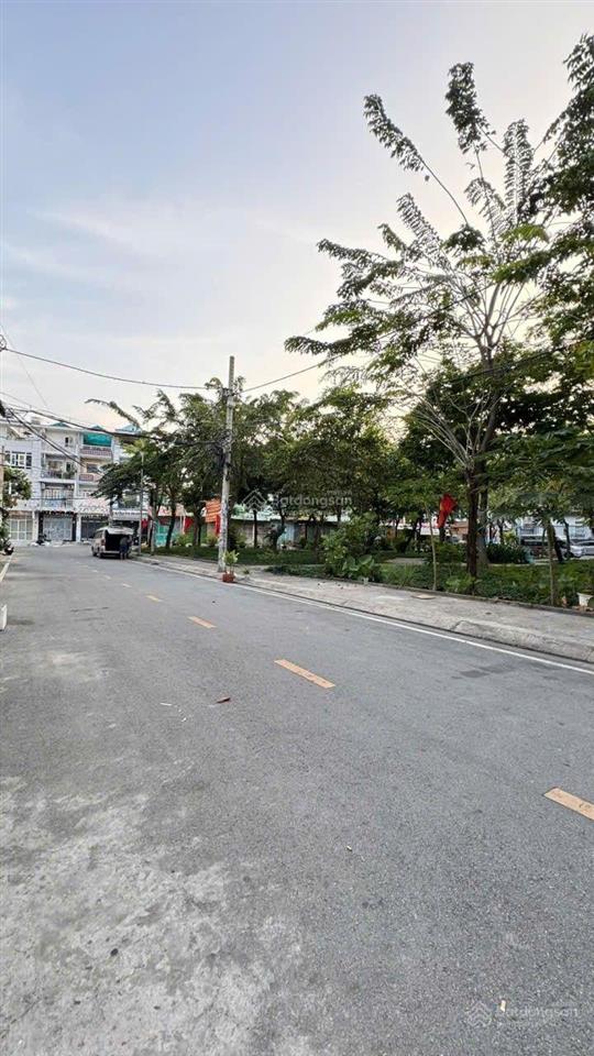 Mặt tiền bình phú q6 view công viên, 48m2, 4 tầng, đường 16m, giá 7.9 tỷ bớt lộc