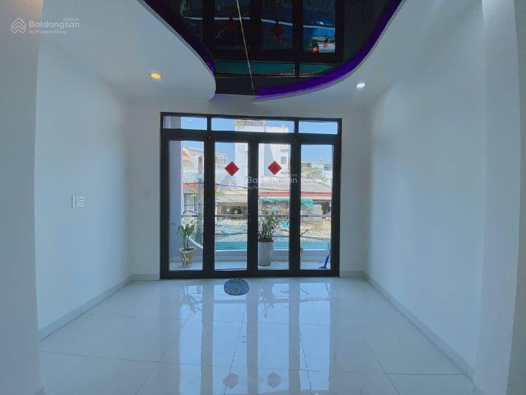 Bà hom, p13 q6, gần chợ phú lâm, 83m2, 5pn, 3 tầng, hẻm thông, có phòng xông hơi, hẻm 5m