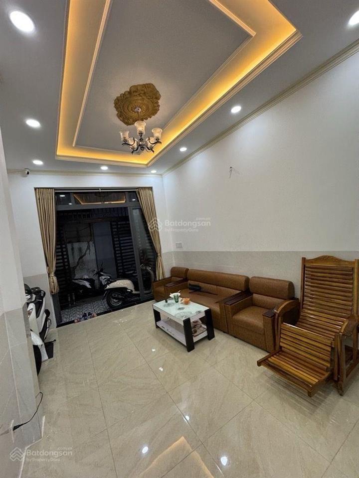 Nhà sát mặt tiền view sông hẻm 357 hậu giang q6, gần chợ lớn, 64m2, 4pn, sau lưng 1 căn mặt tiền
