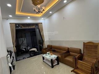 Nhà sát mặt tiền view sông hẻm 357 hậu giang q6, gần chợ lớn, 64m2, 4pn, sau lưng 1 căn mặt tiền