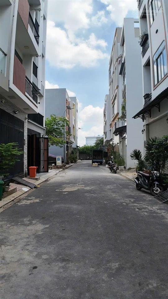 Hương lộ 3, sát aeon tân phú, 4.2x12m, 5pn, 4 tầng, hxh nhựa tránh nhau