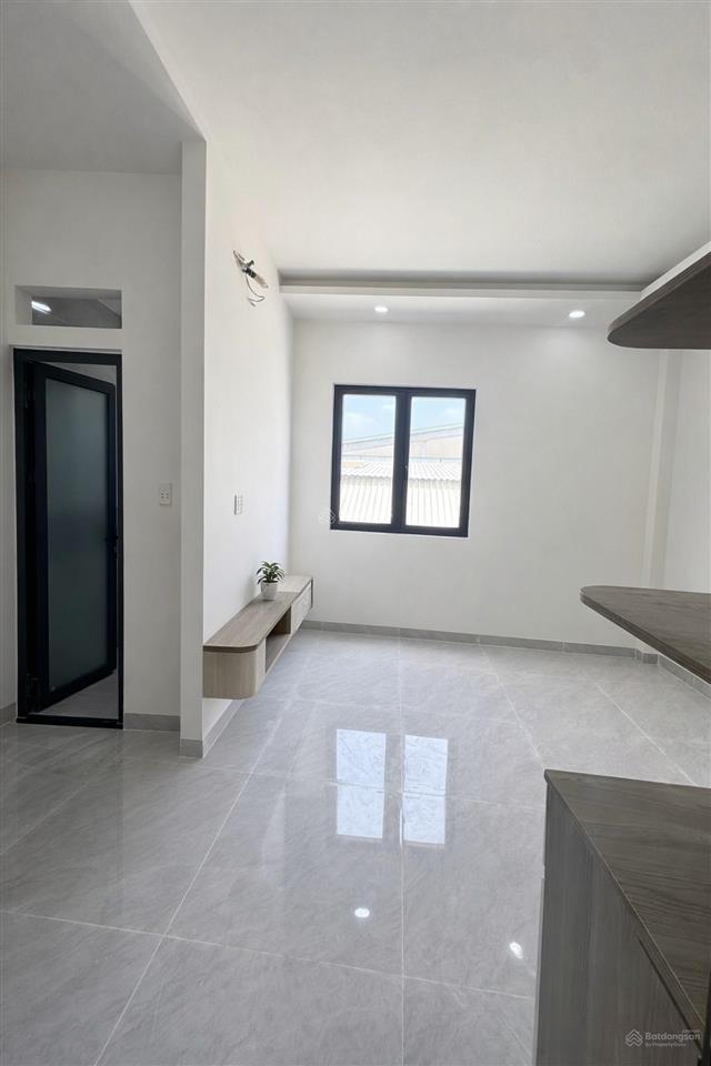Bán nhà 5 tầng đường bình trị đông, gần kdc tên lửa, bình tân, hẻm 6m, 5pn, full nội thất, 7ty95