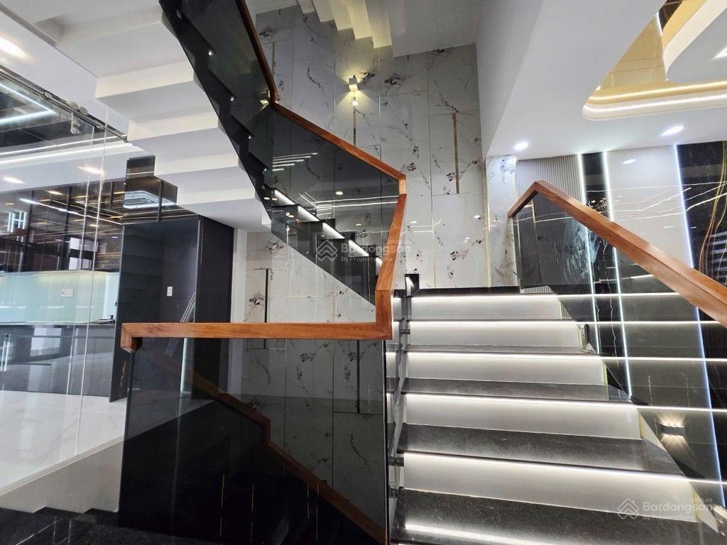413 lê văn quới ngay ngã tư bốn xã, bình tân, 5 tầng, hẻm xe hơi, sát mặt tiền đường 8ty75