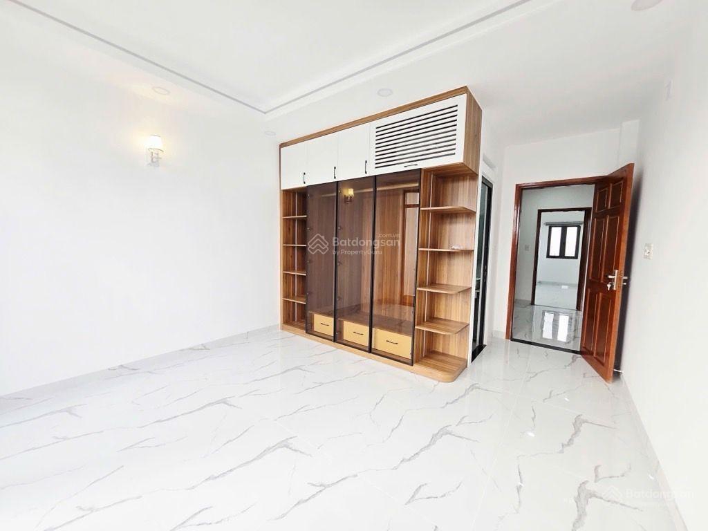 413 lê văn quới ngay ngã tư bốn xã, bình tân, 5 tầng, hẻm xe hơi, sát mặt tiền đường 8ty75