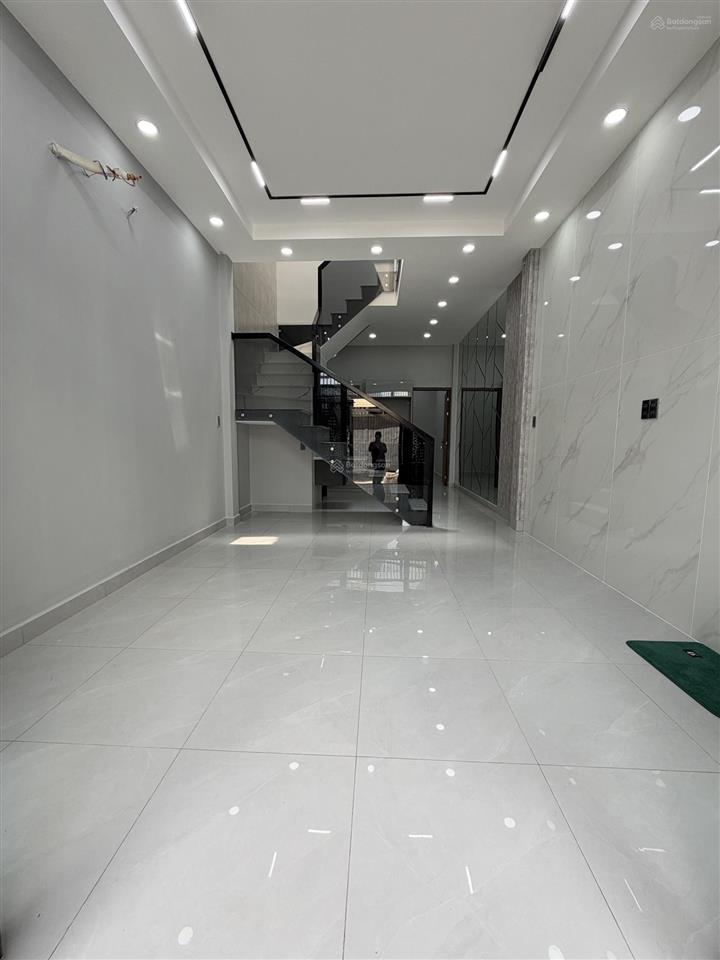 Bán nhà 2 tầng ông ích khiêm, hòa bình, q11, 3pn, 51m2, gần đầm sen, 6,38 tỷ
