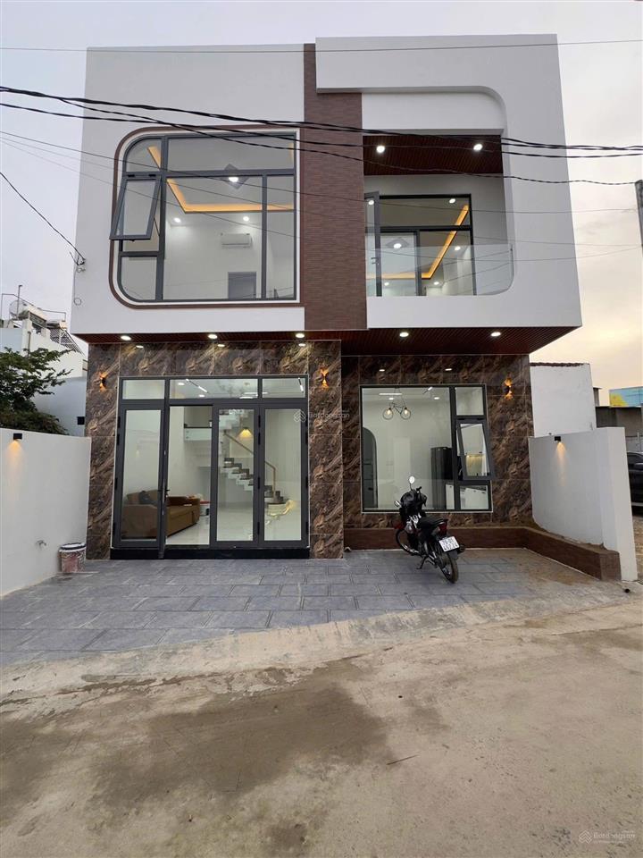 Siêu phẩm lộc lá đầu năm chủ mở bán lấy may!
thị trấn diên khánh khánh hòa. dt đất 72m2