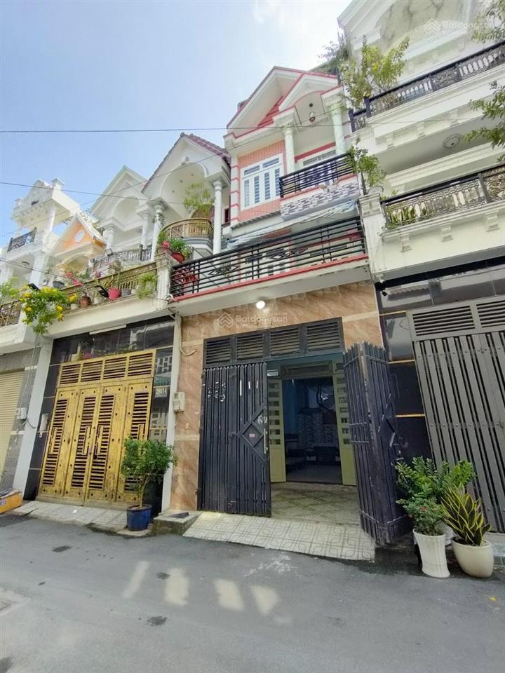 Bán nhà đẹp 4x16m, 3 tầng 4pn 5wc khu nhà lầu, hiệp thành 13  q.12